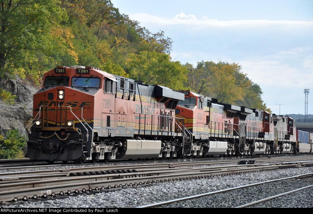 Westbound intermodal cruises through Hoffman